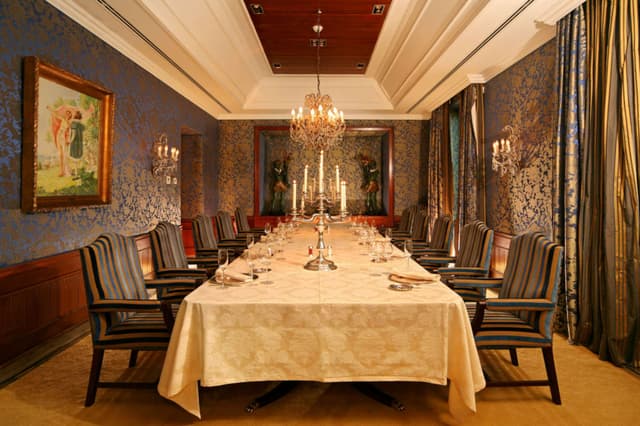 grande-real-villa-italia-cascais-meeting_room_7.jpg