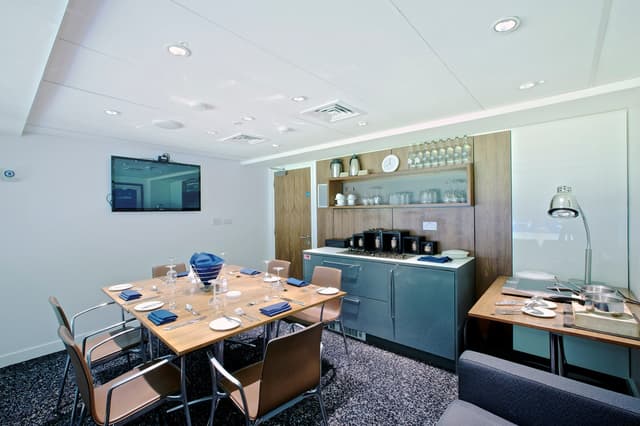160826_CFC_Suites_276_lr.jpg