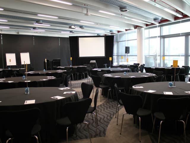 anz-viaduct-events-centre-cabaret.jpg