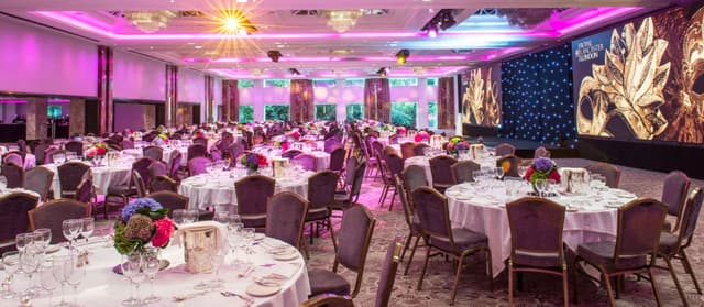 Nine-Kings-dinner-set-up-header.jpg