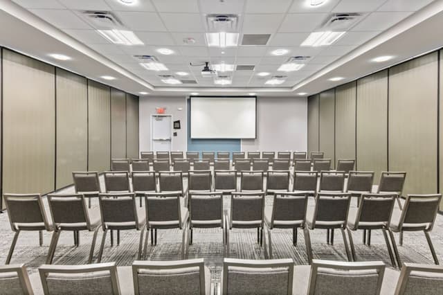 al-ancal-meeting-room--25949_Classic-Hor.jpg