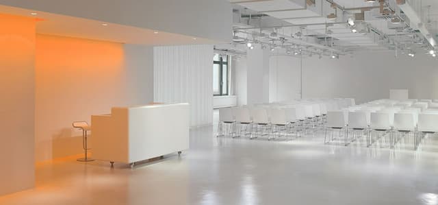 slide_studio_1.jpg