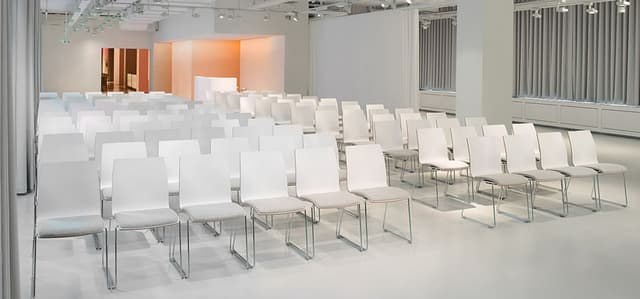 slide_studio_2.jpg