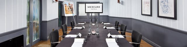 Windrush-Suite-Boardroom3.jpg