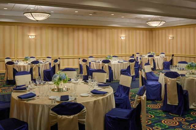 dtwdc-ballroom-0047-hor-clsc.jpg