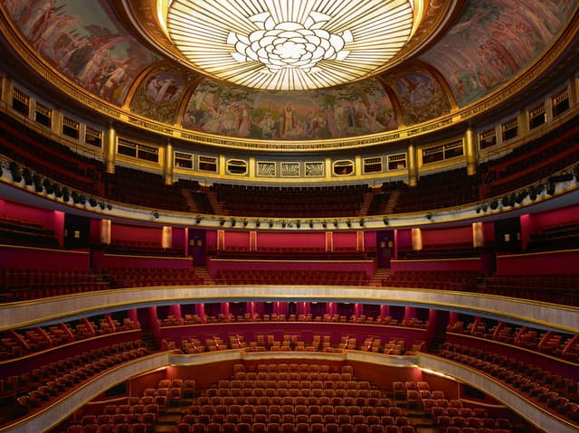 Full Buyout of Théâtre des Champs-Elysées