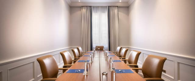 meeting-room-galeon.jpg