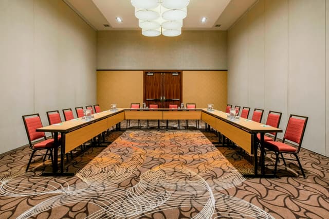 yycap-ballroom-8321-hor-clsc.jpg