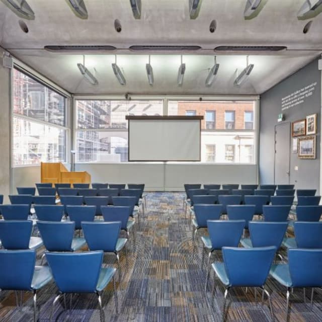Lecture-Room-theatre-low-res.jpg