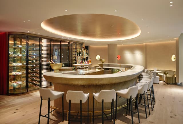 moet_DSCF6402_v1_lo.jpg