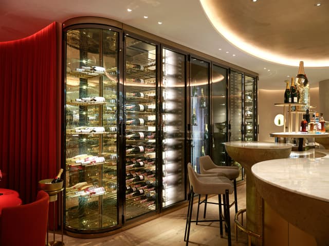 moet_DSCF6411_v1_lo.jpg