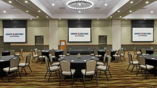 great-wolf-ballroom-arizona-1040x585.jpg