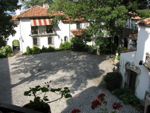 Courtyard-from-bell-tower-HR-1024x768.jpg