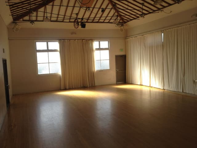 Dance Studio 