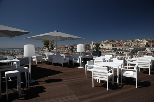 Hotel Mundial ROOFTOP BAR5.jpg