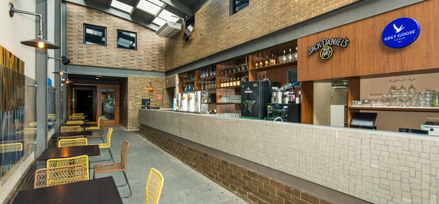 Bar