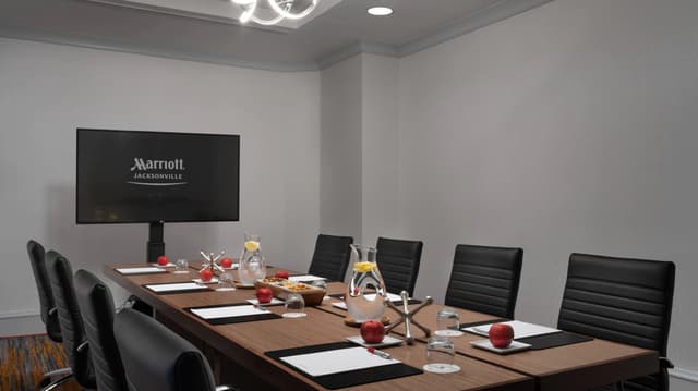 Riverside Boardroom	