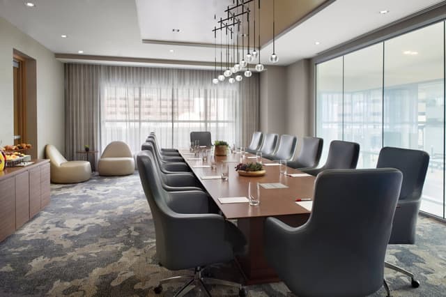 lexdt-boardroom-3230-hor-clsc.jpg