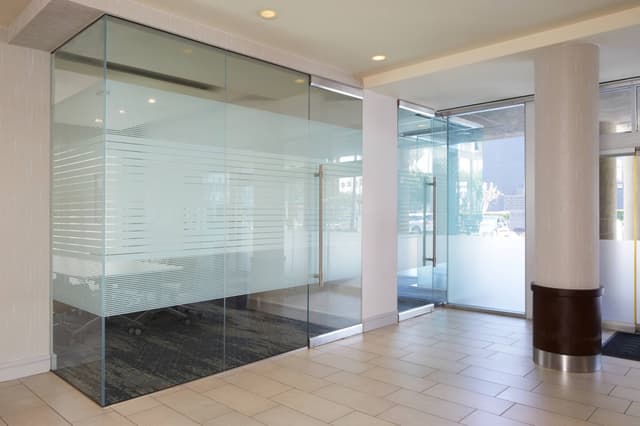 laxcy-meeting-salons-0051-hor-clsc.jpg