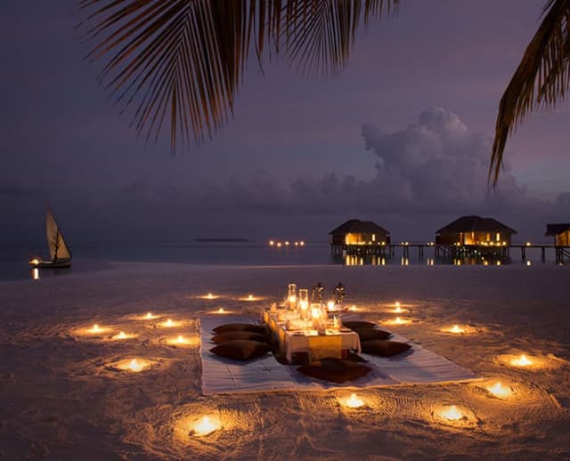 Sunken Beach Dining