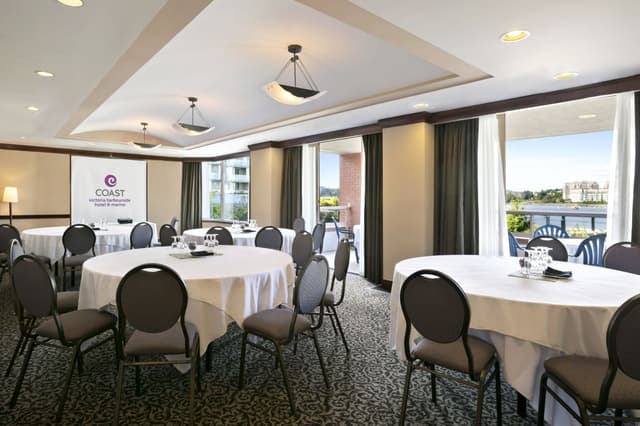 coast-victoria-harbourside-hotel-marina-meetings-fairfield.jpg