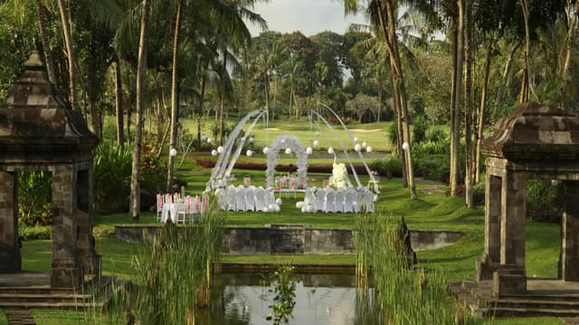 YOGYA-P011-Wedding-Setup-in-Merapi-Garden.jpg