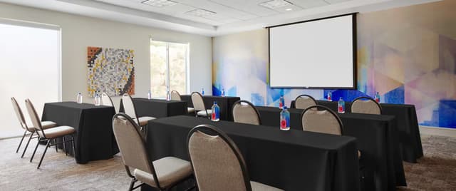 lashe-meeting-room-mead-mohave.jpg