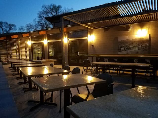 Cottonwood Station Patio.jpg