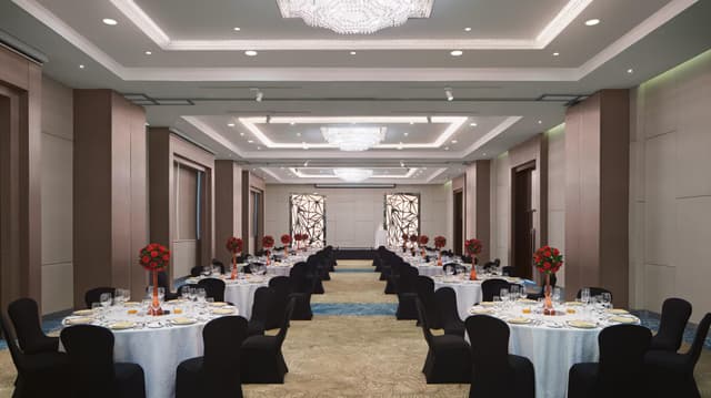 mnlsb-grand-ballroom-7806-hor-wide.jpg