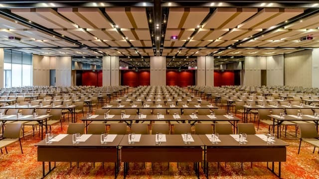 Grand-Hyatt-Bogota-P073-Grand-Ballroom-School-Room.jpg