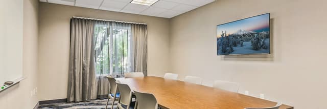 rdmfi-boardroom-5426-hor-pano.jpg