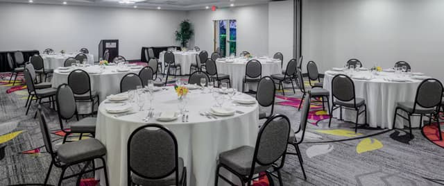 ballroom-with-round-tables.jpg