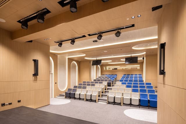 auditorium-20.jpg