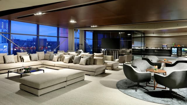 Hyatt-Regency-Barcelona-Tower-P036-Regency-Club.jpg