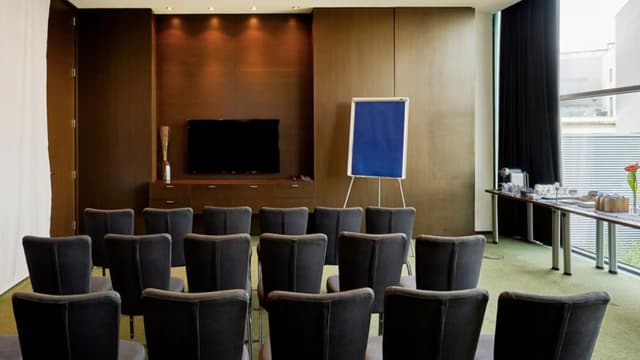 BCNRB-P027-Tower-Events-Room-Mezzanine.jpg