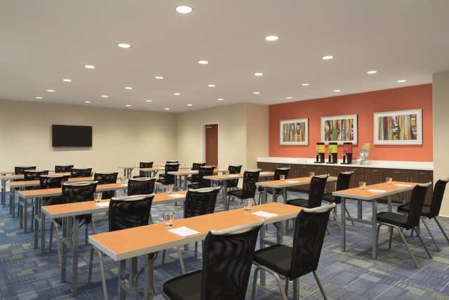 First City Meeting & Banquet Rooms