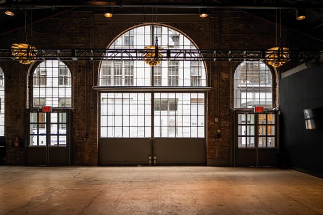 Storied+Venue+-+WINDOWS.jpg