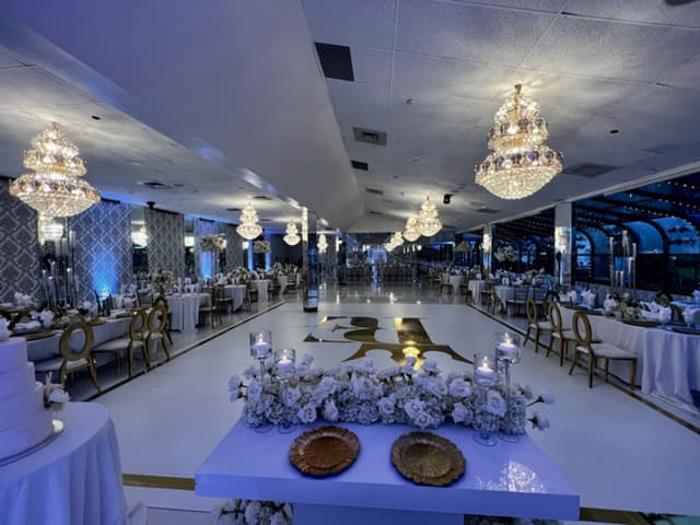 Atrium14.jpg