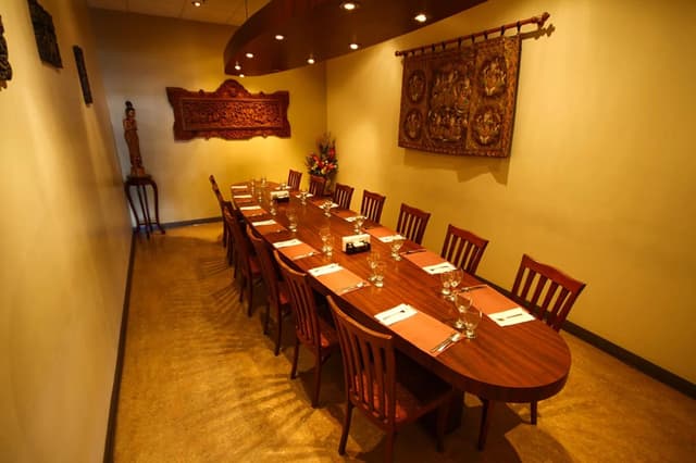restaurant_les_delices_de_thailande_salle_0925_1200.jpg