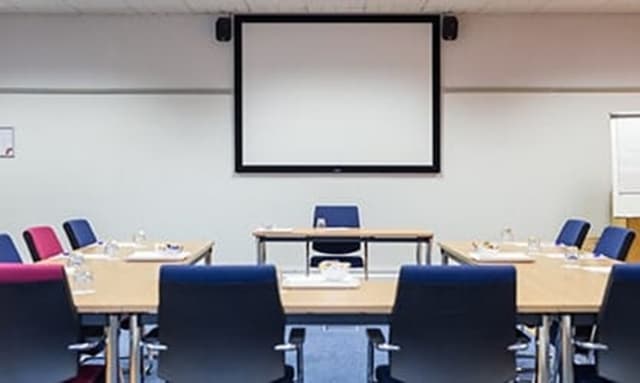 medium-meeting-rooms.jpg