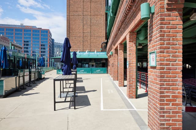First_Base_Deck_0022_5550e8f719.jpg