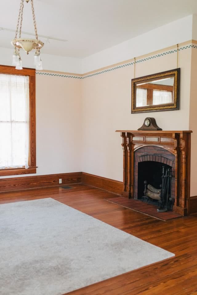 Withers-Maguire-House-Ocoee-Front-Room-Rental.jpg