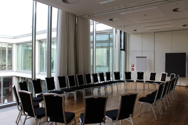cafemoskau_Raum-Vilnius_2.jpg