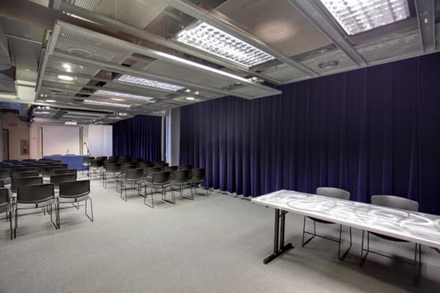 salle_polyvalente-fr-1464793886.jpg