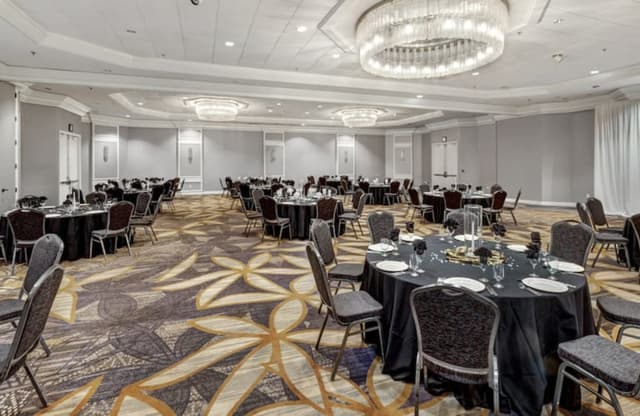 copy-of-07-meeting-event-spaces-emerald-ballroom-3.jpg