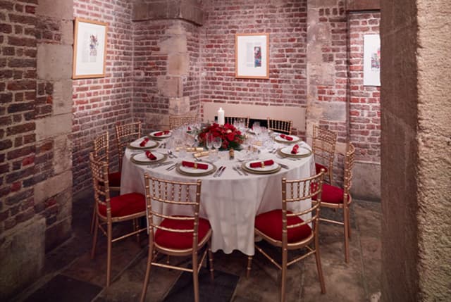 gallery-dinner-1.jpg