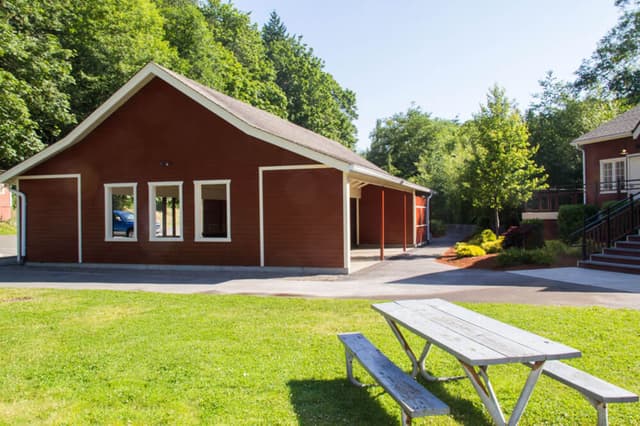 picnic-shelter-01-exterior-event-space-des-moines-wa.jpg