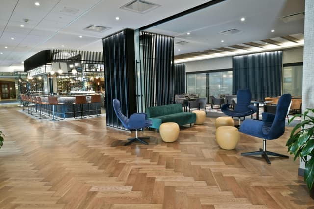 yulls-espace-lounge-3055-hor-clsc.jpg