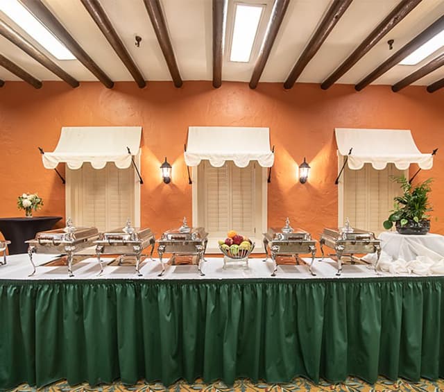 menger-hotel-meetings-events-event-spaces-patio-room-5d2f85e497f1f (1).jpg