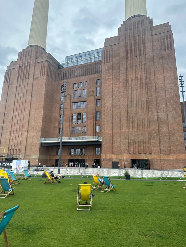 Full Buyout Of The Glide at Battersea Power Station